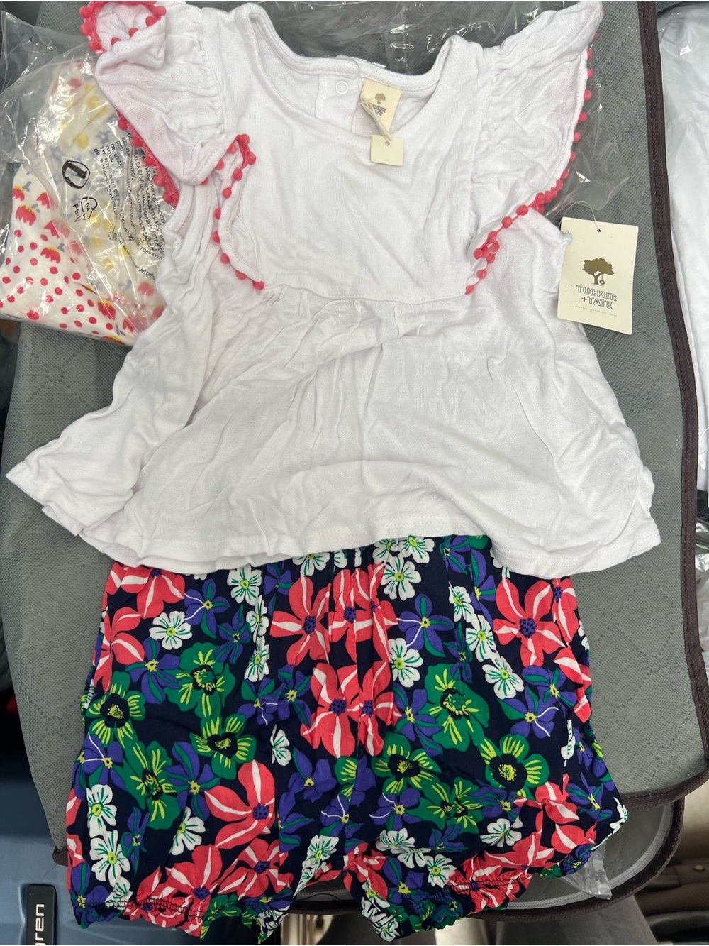 Tucker & Tate White Flutter Sleeve Top with Colorful Floral Shorts baby Set 18M